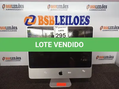 LOTE 295 - 01 IMAC S/TECLADO NA COR BRANCO. (NO ESTADO) ATENÇÃO! FAZER A VISITAÇÃO ANTES DE ARREMATAR, NÃO SABEMOS SE FUNCIONA. LEILÃO NÃO TEM GARANTIA E NEM DEVOLUÇÃO, SUJEITO A POSSÍVEIS AVARIAS VISÍVEIS/OCULTAS E/OU AUSÊNCIA DE COMPONENTES.