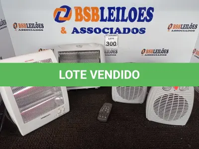 LOTE 300 - 04 AQUECEDORES PORTÁTEIS MARCAS E MODELOS DIVERSOS. (NO ESTADO) ATENÇÃO! FAZER A VISITAÇÃO ANTES DE ARREMATAR, NÃO SABEMOS SE FUNCIONA. LEILÃO NÃO TEM GARANTIA E NEM DEVOLUÇÃO, SUJEITO A POSSÍVEIS AVARIAS VISÍVEIS/OCULTAS E/OU AUSÊNCIA DE COMPONENTES.