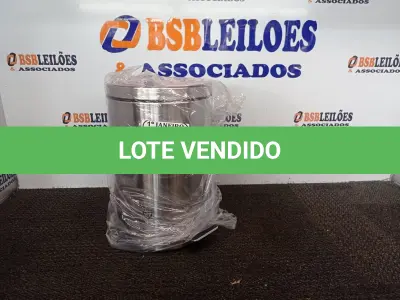 LOTE 397 - 01 LIXEIRA EM INOX 12L C/PEDAL MARCA MOOD. (NO ESTADO) ATENÇÃO! FAZER A VISITAÇÃO ANTES DE ARREMATAR, NÃO SABEMOS SE FUNCIONA. LEILÃO NÃO TEM GARANTIA E NEM DEVOLUÇÃO, SUJEITO A POSSÍVEIS AVARIAS VISÍVEIS/OCULTAS E/OU AUSÊNCIA DE COMPONENTES.