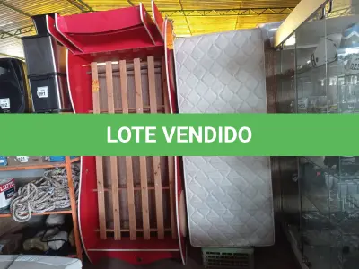 LOTE 090 - 01CAMA INFANTIL/CARRO SEM COLCHÃO. (NO ESTADO) ATENÇÃO! FAZER A VISITAÇÃO ANTES DE ARREMATAR, NÃO SABEMOS SE FUNCIONA. LEILÃO NÃO TEM GARANTIA E NEM DEVOLUÇÃO, SUJEITO A POSSÍVEIS AVARIAS VISÍVEIS/OCULTAS E/OU AUSÊNCIA DE COMPONENTES.