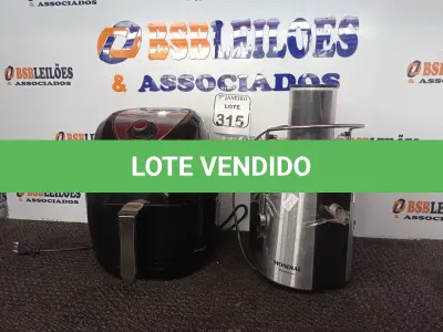 LOTE 315 - 01 AIR FRYER MARCA PHILIPS E 0101 CENTRIFUGA DE FRUTAS MARCA MONDIAL. (NO ESTADO) ATENÇÃO! FAZER A VISITAÇÃO ANTES DE ARREMATAR, NÃO SABEMOS SE FUNCIONA. LEILÃO NÃO TEM GARANTIA E NEM DEVOLUÇÃO, SUJEITO A POSSÍVEIS AVARIAS VISÍVEIS/OCULTAS E/OU AUSÊNCIA DE COMPONENTES.
