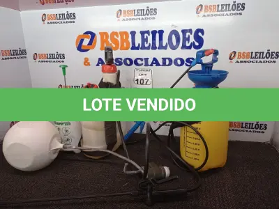 LOTE 107 - 02 BOMBAS DE BATER VENENO, 01 PULVERIZADOR MARCA TRAP E 01 BOIA PARA CAIXA D’ÁGUA MARCA DECA DE 1 E ¼. (NO ESTADO) ATENÇÃO! FAZER A VISITAÇÃO ANTES DE ARREMATAR, NÃO SABEMOS SE FUNCIONA. LEILÃO NÃO TEM GARANTIA E NEM DEVOLUÇÃO, SUJEITO A POSSÍVEIS AVARIAS VISÍVEIS/OCULTAS E/OU AUSÊNCIA DE COMPONENTES.