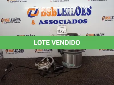 LOTE 377 - 01 TRITURADOR DE RESÍDUOS EM INOX MARCA IN SINK ERATOR. (NO ESTADO) ATENÇÃO! FAZER A VISITAÇÃO ANTES DE ARREMATAR, NÃO SABEMOS SE FUNCIONA. LEILÃO NÃO TEM GARANTIA E NEM DEVOLUÇÃO, SUJEITO A POSSÍVEIS AVARIAS VISÍVEIS/OCULTAS E/OU AUSÊNCIA DE COMPONENTES.