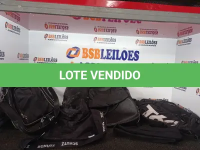 LOTE 210 - 01 LOTE C/VÁRIAS BOLSAS MODELOS DIVERSOS. (NO ESTADO) ATENÇÃO! FAZER A VISITAÇÃO ANTES DE ARREMATAR, NÃO SABEMOS SE FUNCIONA. LEILÃO NÃO TEM GARANTIA E NEM DEVOLUÇÃO, SUJEITO A POSSÍVEIS AVARIAS VISÍVEIS/OCULTAS E/OU AUSÊNCIA DE COMPONENTES.