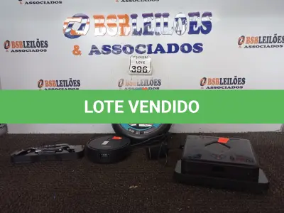 LOTE 396 - 03 ASPIRADORES ROBÔ MARCAS E MODELOS DIVERSOS. (NO ESTADO) ATENÇÃO! FAZER A VISITAÇÃO ANTES DE ARREMATAR, NÃO SABEMOS SE FUNCIONA. LEILÃO NÃO TEM GARANTIA E NEM DEVOLUÇÃO, SUJEITO A POSSÍVEIS AVARIAS VISÍVEIS/OCULTAS E/OU AUSÊNCIA DE COMPONENTES.