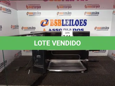 LOTE 341 - 01 CHURRASQUEIRA ELÉTRICA (NO ESTADO) ATENÇÃO! FAZER A VISITAÇÃO ANTES DE ARREMATAR, NÃO SABEMOS SE FUNCIONA. LEILÃO NÃO TEM GARANTIA E NEM DEVOLUÇÃO, SUJEITO A POSSÍVEIS AVARIAS VISÍVEIS/OCULTAS E/OU AUSÊNCIA DE COMPONENTES.