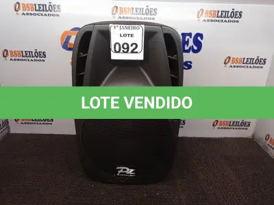 LOTE 092 - 01 CAIXA DE SOM MARCA PZ PRO ÁUDIO. (NO ESTADO) ATENÇÃO! FAZER A VISITAÇÃO ANTES DE ARREMATAR, NÃO SABEMOS SE FUNCIONA. LEILÃO NÃO TEM GARANTIA E NEM DEVOLUÇÃO, SUJEITO A POSSÍVEIS AVARIAS VISÍVEIS/OCULTAS E/OU AUSÊNCIA DE COMPONENTES.