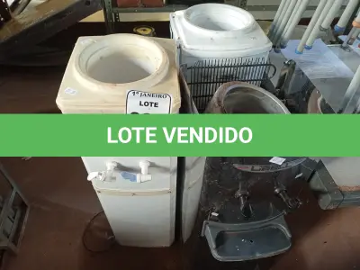 LOTE 260 - 03 BEBEDOUROS P/GALÃO MARCAS E MODELOS DIVERSOS P/RETIRADA DE PEÇAS. (NO ESTADO) ATENÇÃO! FAZER A VISITAÇÃO ANTES DE ARREMATAR, NÃO SABEMOS SE FUNCIONA. LEILÃO NÃO TEM GARANTIA E NEM DEVOLUÇÃO, SUJEITO A POSSÍVEIS AVARIAS VISÍVEIS/OCULTAS E/OU AUSÊNCIA DE COMPONENTES.
