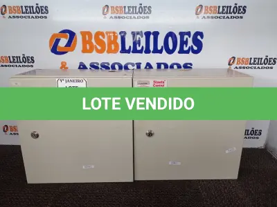 LOTE 237 - 02 QUADROS DE DISTRIBUIÇÃO ELÉTRICA DE FERRO. (NO ESTADO) ATENÇÃO! FAZER A VISITAÇÃO ANTES DE ARREMATAR, NÃO SABEMOS SE FUNCIONA. LEILÃO NÃO TEM GARANTIA E NEM DEVOLUÇÃO, SUJEITO A POSSÍVEIS AVARIAS VISÍVEIS/OCULTAS E/OU AUSÊNCIA DE COMPONENTES.