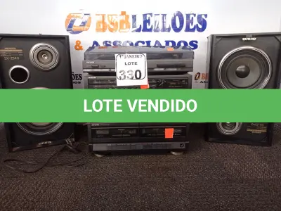 LOTE 330 - 01 APARELHO DE SOM MARCA AIWA ACOPLADO COM TOCA DISCOS. (NO ESTADO) ATENÇÃO! FAZER A VISITAÇÃO ANTES DE ARREMATAR, NÃO SABEMOS SE FUNCIONA. LEILÃO NÃO TEM GARANTIA E NEM DEVOLUÇÃO, SUJEITO A POSSÍVEIS AVARIAS VISÍVEIS/OCULTAS E/OU AUSÊNCIA DE COMPONENTES.