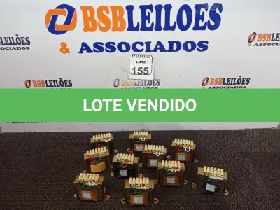 LOTE 155 - 10 TRANSFORMADORES 220V PARA 12V. (NO ESTADO) ATENÇÃO! FAZER A VISITAÇÃO ANTES DE ARREMATAR, NÃO SABEMOS SE FUNCIONA. LEILÃO NÃO TEM GARANTIA E NEM DEVOLUÇÃO, SUJEITO A POSSÍVEIS AVARIAS VISÍVEIS/OCULTAS E/OU AUSÊNCIA DE COMPONENTES.
