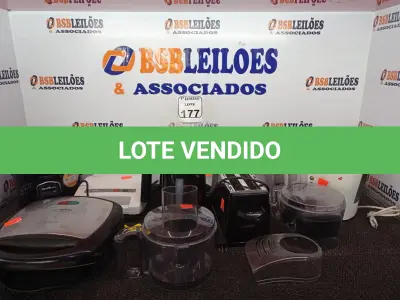 LOTE 177 - 03 SANDUICHEIRAS, 02 TORRADEIRAS, 01 PANELA ELÉTRICA DE ARROZ, 01 CHALEIRA ELÉTRICA E UTENSÍLIOS MARCAS E MODELOS DIVERSOS. (NO ESTADO) ATENÇÃO! FAZER A VISITAÇÃO ANTES DE ARREMATAR, NÃO SABEMOS SE FUNCIONA. LEILÃO NÃO TEM GARANTIA E NEM DEVOLUÇÃO, SUJEITO A POSSÍVEIS AVARIAS VISÍVEIS/OCULTAS E/OU AUSÊNCIA DE COMPONENTES.
