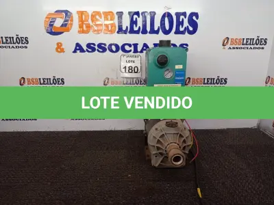 LOTE 180 - 01 BOMBA DE PRESSURIZAÇÃO DE ÁGUA COM PRESSOSTATO 220V. (NO ESTADO) ATENÇÃO! FAZER A VISITAÇÃO ANTES DE ARREMATAR, NÃO SABEMOS SE FUNCIONA. LEILÃO NÃO TEM GARANTIA E NEM DEVOLUÇÃO, SUJEITO A POSSÍVEIS AVARIAS VISÍVEIS/OCULTAS E/OU AUSÊNCIA DE COMPONENTES.