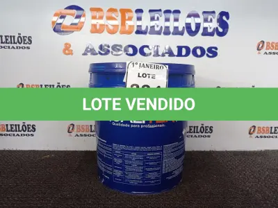 LOTE 334 - 01 GALÃO DE TINTA PARA INTERIOR QUALITEX 18L RENDE ATÉ 300M. (NO ESTADO) ATENÇÃO! FAZER A VISITAÇÃO ANTES DE ARREMATAR, NÃO SABEMOS SE FUNCIONA. LEILÃO NÃO TEM GARANTIA E NEM DEVOLUÇÃO, SUJEITO A POSSÍVEIS AVARIAS VISÍVEIS/OCULTAS E/OU AUSÊNCIA DE COMPONENTES.