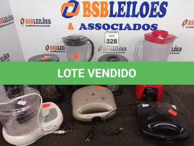 LOTE 328 - 02 SANDUICHEIRAS, 01 LIQUIDIFICADOR, 01 CAFETEIRA, 01 MULTIPROCESSADOR DE FRUTAS EM INOX E UTENSÍLIOS DIVERSOS. (NO ESTADO) ATENÇÃO! FAZER A VISITAÇÃO ANTES DE ARREMATAR, NÃO SABEMOS SE FUNCIONA. LEILÃO NÃO TEM GARANTIA E NEM DEVOLUÇÃO, SUJEITO A POSSÍVEIS AVARIAS VISÍVEIS/OCULTAS E/OU AUSÊNCIA DE COMPONENTES.