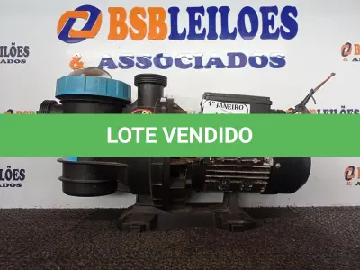 LOTE 236 - 01 MOTOBOMBA CENTRIFUGA MARCA SODRAMAR. (NO ESTADO) ATENÇÃO! FAZER A VISITAÇÃO ANTES DE ARREMATAR, NÃO SABEMOS SE FUNCIONA. LEILÃO NÃO TEM GARANTIA E NEM DEVOLUÇÃO, SUJEITO A POSSÍVEIS AVARIAS VISÍVEIS/OCULTAS E/OU AUSÊNCIA DE COMPONENTES.