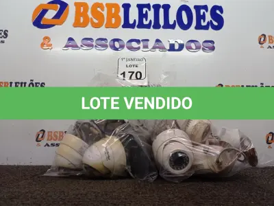 LOTE 170 - 01 LOTE C/VÁRIAS CÂMERAS DE SEGURANÇA MARCAS E MODELOS DIVERSOS. (NO ESTADO) ATENÇÃO! FAZER A VISITAÇÃO ANTES DE ARREMATAR, NÃO SABEMOS SE FUNCIONA. LEILÃO NÃO TEM GARANTIA E NEM DEVOLUÇÃO, SUJEITO A POSSÍVEIS AVARIAS VISÍVEIS/OCULTAS E/OU AUSÊNCIA DE COMPONENTES.