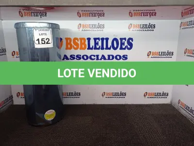 LOTE 152 - 01 LIXEIRA EM INOX. (NOVA) (NO ESTADO) ATENÇÃO! FAZER A VISITAÇÃO ANTES DE ARREMATAR, NÃO SABEMOS SE FUNCIONA. LEILÃO NÃO TEM GARANTIA E NEM DEVOLUÇÃO, SUJEITO A POSSÍVEIS AVARIAS VISÍVEIS/OCULTAS E/OU AUSÊNCIA DE COMPONENTES.