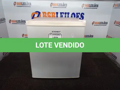 LOTE 324 - 01 FRIGOBAR MARCA ETERNY C/AVARIAS. (NO ESTADO) ATENÇÃO! FAZER A VISITAÇÃO ANTES DE ARREMATAR, NÃO SABEMOS SE FUNCIONA. LEILÃO NÃO TEM GARANTIA E NEM DEVOLUÇÃO, SUJEITO A POSSÍVEIS AVARIAS VISÍVEIS/OCULTAS E/OU AUSÊNCIA DE COMPONENTES.