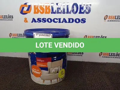 LOTE 375 - 01 GALÃO DE TINTA PARA INTERIOR QUALITEX 18L RENDE ATÉ 300M. (NO ESTADO) ATENÇÃO! FAZER A VISITAÇÃO ANTES DE ARREMATAR, NÃO SABEMOS SE FUNCIONA. LEILÃO NÃO TEM GARANTIA E NEM DEVOLUÇÃO, SUJEITO A POSSÍVEIS AVARIAS VISÍVEIS/OCULTAS E/OU AUSÊNCIA DE COMPONENTES.