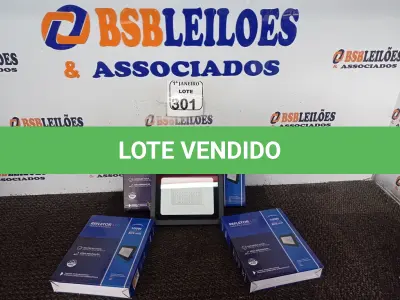 LOTE 301 - 05 REFLETORES DE LED AMBIENTE EXTERNO 100W CADA (NOVO). (NO ESTADO) ATENÇÃO! FAZER A VISITAÇÃO ANTES DE ARREMATAR, NÃO SABEMOS SE FUNCIONA. LEILÃO NÃO TEM GARANTIA E NEM DEVOLUÇÃO, SUJEITO A POSSÍVEIS AVARIAS VISÍVEIS/OCULTAS E/OU AUSÊNCIA DE COMPONENTES.