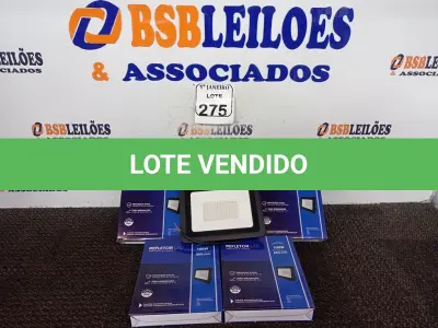 LOTE 275 - 05 REFLETORES DE LED AMBIENTE EXTERNO 100W CADA(NOVO). (NO ESTADO) ATENÇÃO! FAZER A VISITAÇÃO ANTES DE ARREMATAR, NÃO SABEMOS SE FUNCIONA. LEILÃO NÃO TEM GARANTIA E NEM DEVOLUÇÃO, SUJEITO A POSSÍVEIS AVARIAS VISÍVEIS/OCULTAS E/OU AUSÊNCIA DE COMPONENTES.