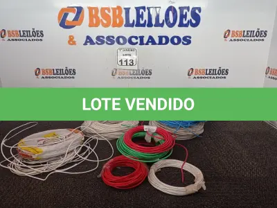 LOTE 113 - 01 LOTE C/VÁRIOS ROLOS DE FIO INCOMPLETOS MODELOS DIVERSOS. (NO ESTADO) ATENÇÃO! FAZER A VISITAÇÃO ANTES DE ARREMATAR, NÃO SABEMOS SE FUNCIONA. LEILÃO NÃO TEM GARANTIA E NEM DEVOLUÇÃO, SUJEITO A POSSÍVEIS AVARIAS VISÍVEIS/OCULTAS E/OU AUSÊNCIA DE COMPONENTES.