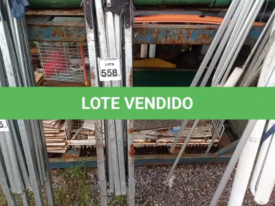 LOTE 558 - 01 TENDA SANFONADA S/LONA. (NO ESTADO) ATENÇÃO! FAZER A VISITAÇÃO ANTES DE ARREMATAR, NÃO SABEMOS SE FUNCIONA. LEILÃO NÃO TEM GARANTIA E NEM DEVOLUÇÃO, SUJEITO A POSSÍVEIS AVARIAS VISÍVEIS/OCULTAS E/OU AUSÊNCIA DE COMPONENTES.