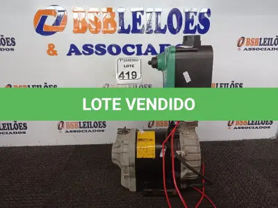 LOTE 419 - 01 BOMBA DE PRESSURIZAÇÃO DE ÁGUA COM PRESSOSTATO 220V. (NO ESTADO) ATENÇÃO! FAZER A VISITAÇÃO ANTES DE ARREMATAR, NÃO SABEMOS SE FUNCIONA. LEILÃO NÃO TEM GARANTIA E NEM DEVOLUÇÃO, SUJEITO A POSSÍVEIS AVARIAS VISÍVEIS/OCULTAS E/OU AUSÊNCIA DE COMPONENTES.