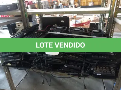 LOTE 508 - 01 LOTE C/GRANDE QUANTIDADE DE TECLADOS MARCASSE MODELOS DIVERSOS E 03 COOLERS. (NO ESTADO) ATENÇÃO! FAZER A VISITAÇÃO ANTES DE ARREMATAR, NÃO SABEMOS SE FUNCIONA. LEILÃO NÃO TEM GARANTIA E NEM DEVOLUÇÃO, SUJEITO A POSSÍVEIS AVARIAS VISÍVEIS/OCULTAS E/OU AUSÊNCIA DE COMPONENTES.