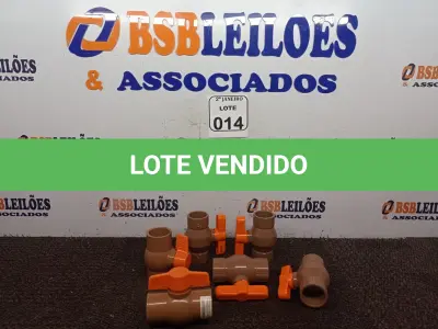 LOTE 014 - 06 REGISTROS ESFERAS DE PVC 40MM(NOVO). (NO ESTADO) ATENÇÃO! FAZER A VISITAÇÃO ANTES DE ARREMATAR, NÃO SABEMOS SE FUNCIONA. LEILÃO NÃO TEM GARANTIA E NEM DEVOLUÇÃO, SUJEITO A POSSÍVEIS AVARIAS VISÍVEIS/OCULTAS E/OU AUSÊNCIA DE COMPONENTES.