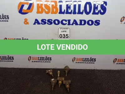 LOTE 035 - 05 REGISTROS PARA BANHEIRO DIVERSOS. (NO ESTADO) ATENÇÃO! FAZER A VISITAÇÃO ANTES DE ARREMATAR, NÃO SABEMOS SE FUNCIONA. LEILÃO NÃO TEM GARANTIA E NEM DEVOLUÇÃO, SUJEITO A POSSÍVEIS AVARIAS VISÍVEIS/OCULTAS E/OU AUSÊNCIA DE COMPONENTES.
