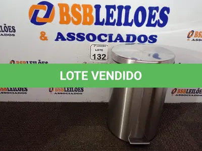 LOTE 132 - 01 LIXEIRA INOX COM PEDAL CAPACIDADE 12L. (NOVA) (NO ESTADO) ATENÇÃO! FAZER A VISITAÇÃO ANTES DE ARREMATAR, NÃO SABEMOS SE FUNCIONA. LEILÃO NÃO TEM GARANTIA E NEM DEVOLUÇÃO, SUJEITO A POSSÍVEIS AVARIAS VISÍVEIS/OCULTAS E/OU AUSÊNCIA DE COMPONENTES.