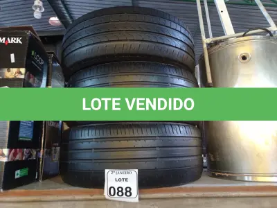 LOTE 088 - 03 PNEUS 215-50-17” USADOS. (NO ESTADO) ATENÇÃO! FAZER A VISITAÇÃO ANTES DE ARREMATAR, NÃO SABEMOS SE FUNCIONA. LEILÃO NÃO TEM GARANTIA E NEM DEVOLUÇÃO, SUJEITO A POSSÍVEIS AVARIAS VISÍVEIS/OCULTAS E/OU AUSÊNCIA DE COMPONENTES.