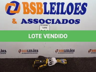 LOTE 034 - 06 CHAVES PHILIPS TAMANHOS DIVERSOS. (NO ESTADO) ATENÇÃO! FAZER A VISITAÇÃO ANTES DE ARREMATAR, NÃO SABEMOS SE FUNCIONA. LEILÃO NÃO TEM GARANTIA E NEM DEVOLUÇÃO, SUJEITO A POSSÍVEIS AVARIAS VISÍVEIS/OCULTAS E/OU AUSÊNCIA DE COMPONENTES.
