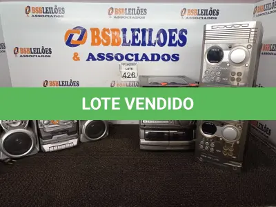 LOTE 426 - 04 APARELHOS DE SOM MARCAS E MODELOS DIVERSOS. (NO ESTADO) ATENÇÃO! FAZER A VISITAÇÃO ANTES DE ARREMATAR, NÃO SABEMOS SE FUNCIONA. LEILÃO NÃO TEM GARANTIA E NEM DEVOLUÇÃO, SUJEITO A POSSÍVEIS AVARIAS VISÍVEIS/OCULTAS E/OU AUSÊNCIA DE COMPONENTES.