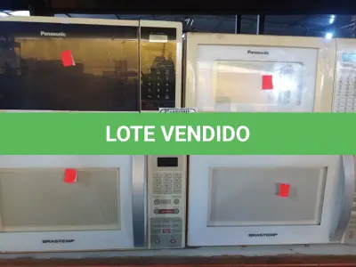 LOTE 077 - 04 MICRO-ONDAS COM PRATOS. (NO ESTADO) ATENÇÃO! FAZER A VISITAÇÃO ANTES DE ARREMATAR, NÃO SABEMOS SE FUNCIONA. LEILÃO NÃO TEM GARANTIA E NEM DEVOLUÇÃO, SUJEITO A POSSÍVEIS AVARIAS VISÍVEIS/OCULTAS E/OU AUSÊNCIA DE COMPONENTES.