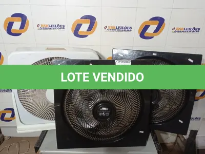 LOTE 114 - 03 VENTILADORES MARCAS E MODELOS DIVERSOS. (NO ESTADO) ATENÇÃO! FAZER A VISITAÇÃO ANTES DE ARREMATAR, NÃO SABEMOS SE FUNCIONA. LEILÃO NÃO TEM GARANTIA E NEM DEVOLUÇÃO, SUJEITO A POSSÍVEIS AVARIAS VISÍVEIS/OCULTAS E/OU AUSÊNCIA DE COMPONENTES.