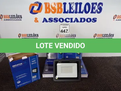 LOTE 447 - 05 REFLETORES DE LED AMBIENTE EXTERNO 100W CADA(NOVO). (NO ESTADO) ATENÇÃO! FAZER A VISITAÇÃO ANTES DE ARREMATAR, NÃO SABEMOS SE FUNCIONA. LEILÃO NÃO TEM GARANTIA E NEM DEVOLUÇÃO, SUJEITO A POSSÍVEIS AVARIAS VISÍVEIS/OCULTAS E/OU AUSÊNCIA DE COMPONENTES.