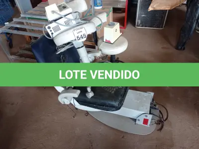 LOTE 548 - 01 CADEIRA DE DENTISTA E EQUIPAMENTOS ODONTOLÓGICOS DIVERSOS. (NO ESTADO) ATENÇÃO! FAZER A VISITAÇÃO ANTES DE ARREMATAR, NÃO SABEMOS SE FUNCIONA. LEILÃO NÃO TEM GARANTIA E NEM DEVOLUÇÃO, SUJEITO A POSSÍVEIS AVARIAS VISÍVEIS/OCULTAS E/OU AUSÊNCIA DE COMPONENTES.