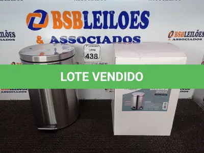 LOTE 438 - 01 LIXEIRA EM INOX 12L C/PEDAL MARCA MOOD. (NO ESTADO) ATENÇÃO! FAZER A VISITAÇÃO ANTES DE ARREMATAR, NÃO SABEMOS SE FUNCIONA. LEILÃO NÃO TEM GARANTIA E NEM DEVOLUÇÃO, SUJEITO A POSSÍVEIS AVARIAS VISÍVEIS/OCULTAS E/OU AUSÊNCIA DE COMPONENTES.