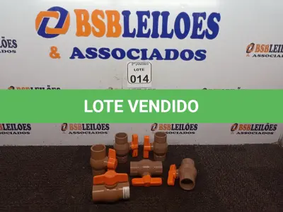 LOTE 014 - 06 REGISTROS ESFERAS DE PVC 40MM(NOVO). (NO ESTADO) ATENÇÃO! FAZER A VISITAÇÃO ANTES DE ARREMATAR, NÃO SABEMOS SE FUNCIONA. LEILÃO NÃO TEM GARANTIA E NEM DEVOLUÇÃO, SUJEITO A POSSÍVEIS AVARIAS VISÍVEIS/OCULTAS E/OU AUSÊNCIA DE COMPONENTES.