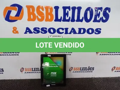 LOTE 530 - 01 TABLET MARCA POSITIVO S/CARREGADOR. (NO ESTADO) ATENÇÃO! FAZER A VISITAÇÃO ANTES DE ARREMATAR, NÃO SABEMOS SE FUNCIONA. LEILÃO NÃO TEM GARANTIA E NEM DEVOLUÇÃO, SUJEITO A POSSÍVEIS AVARIAS VISÍVEIS/OCULTAS E/OU AUSÊNCIA DE COMPONENTES.