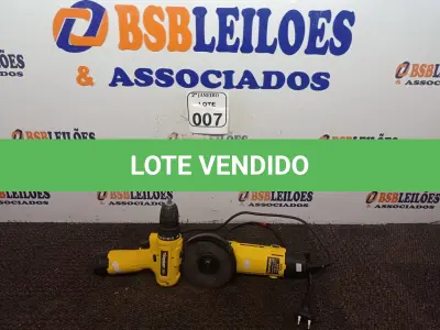 LOTE 007 - 01 ESMERILHADEIRA MARCA TITANIUM E 01 PARAFUSADEIRA MARCA TITANIUM. (NO ESTADO) ATENÇÃO! FAZER A VISITAÇÃO ANTES DE ARREMATAR, NÃO SABEMOS SE FUNCIONA. LEILÃO NÃO TEM GARANTIA E NEM DEVOLUÇÃO, SUJEITO A POSSÍVEIS AVARIAS VISÍVEIS/OCULTAS E/OU AUSÊNCIA DE COMPONENTES.