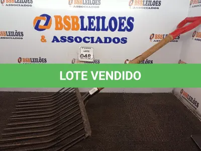 LOTE 048 - 01 GARFO P/FENO. (NO ESTADO) ATENÇÃO! FAZER A VISITAÇÃO ANTES DE ARREMATAR, NÃO SABEMOS SE FUNCIONA. LEILÃO NÃO TEM GARANTIA E NEM DEVOLUÇÃO, SUJEITO A POSSÍVEIS AVARIAS VISÍVEIS/OCULTAS E/OU AUSÊNCIA DE COMPONENTES.