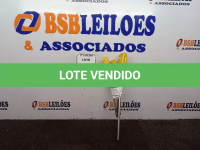 LOTE 023 - 04 CHAVES PHILIPS E 02 CHAVES DE FENDAS TAMANHOS DIVERSOS. (NO ESTADO) ATENÇÃO! FAZER A VISITAÇÃO ANTES DE ARREMATAR, NÃO SABEMOS SE FUNCIONA. LEILÃO NÃO TEM GARANTIA E NEM DEVOLUÇÃO, SUJEITO A POSSÍVEIS AVARIAS VISÍVEIS/OCULTAS E/OU AUSÊNCIA DE COMPONENTES.