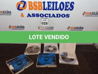 LOTE 029 - 05 FITAS P/GRAVADOR DE ROLOS ANTIGAS. (NO ESTADO) ATENÇÃO! FAZER A VISITAÇÃO ANTES DE ARREMATAR, NÃO SABEMOS SE FUNCIONA. LEILÃO NÃO TEM GARANTIA E NEM DEVOLUÇÃO, SUJEITO A POSSÍVEIS AVARIAS VISÍVEIS/OCULTAS E/OU AUSÊNCIA DE COMPONENTES.