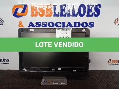 LOTE 410 - 01 ALL IN ONE MARCA HP. (NO ESTADO) ATENÇÃO! FAZER A VISITAÇÃO ANTES DE ARREMATAR, NÃO SABEMOS SE FUNCIONA. LEILÃO NÃO TEM GARANTIA E NEM DEVOLUÇÃO, SUJEITO A POSSÍVEIS AVARIAS VISÍVEIS/OCULTAS E/OU AUSÊNCIA DE COMPONENTES.