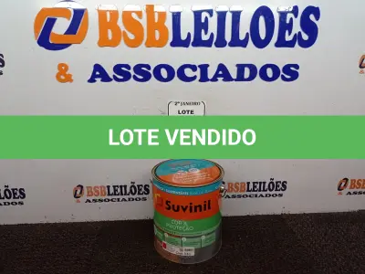 LOTE 147 - 01 LATA DE TINTA SUVINIL ESMALTE PREMIUM INTERIOR/EXTERIOR 3,6L NA COR VERMELHO BRILHANTE. (NO ESTADO) ATENÇÃO! FAZER A VISITAÇÃO ANTES DE ARREMATAR, NÃO SABEMOS SE FUNCIONA. LEILÃO NÃO TEM GARANTIA E NEM DEVOLUÇÃO, SUJEITO A POSSÍVEIS AVARIAS VISÍVEIS/OCULTAS E/OU AUSÊNCIA DE COMPONENTES.