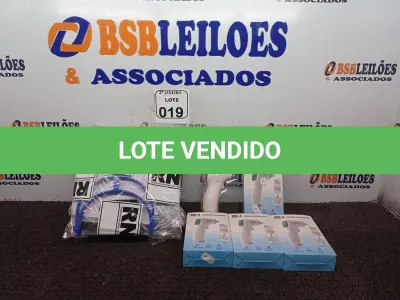 LOTE 019 - 10 MÁSCARAS DE PROTEÇÃO E 04 TERMÔMETROS INFRAVERMELHO. (NO ESTADO) ATENÇÃO! FAZER A VISITAÇÃO ANTES DE ARREMATAR, NÃO SABEMOS SE FUNCIONA. LEILÃO NÃO TEM GARANTIA E NEM DEVOLUÇÃO, SUJEITO A POSSÍVEIS AVARIAS VISÍVEIS/OCULTAS E/OU AUSÊNCIA DE COMPONENTES.